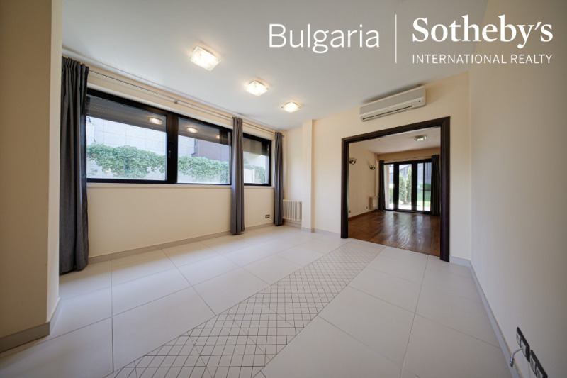 De vânzare  Casa Sofia , Boiana , 468 mp | 38255317 - imagine [14]