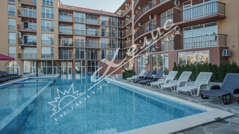 Продава  1-стаен област Бургас , к.к. Слънчев бряг , 52 кв.м | 29195789