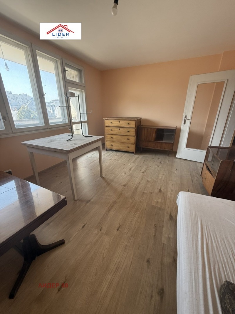 Продава  2-стаен град Плевен , Широк център , 64 кв.м | 88555810 - изображение [8]
