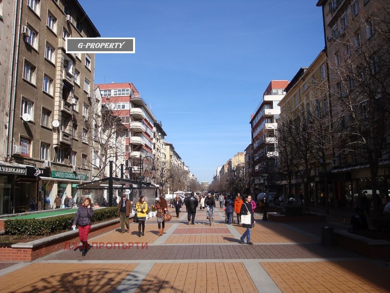 Продава 3-СТАЕН, гр. София, Център