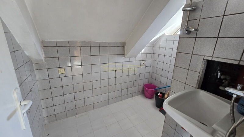 Продава  3-стаен град София , Лозенец , 140 кв.м | 18093010 - изображение [16]