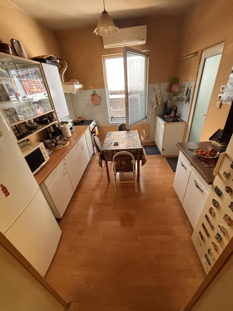 Продаја  Кућа Софија , Центар , 200 м2 | 52037237