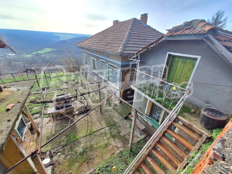 Продава КЪЩА, с. Ореш, област Велико Търново, снимка 5 - Къщи - 53093761