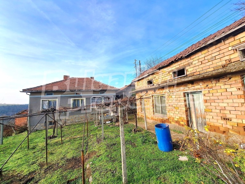 Продава КЪЩА, с. Ореш, област Велико Търново, снимка 13 - Къщи - 53093761