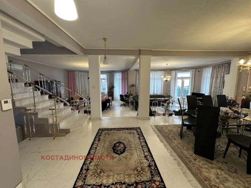 Продава КЪЩА, Извън страната, област Извън страната