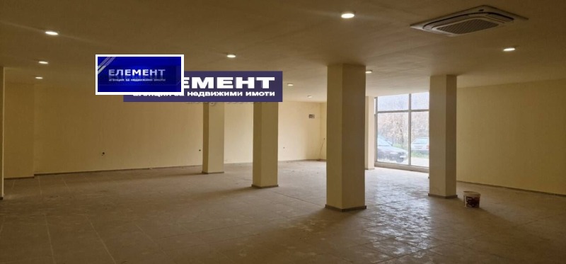 Na prodej  Průmyslová budova Plovdiv , Industrialna zona - Sever , 380 m2 | 84868036