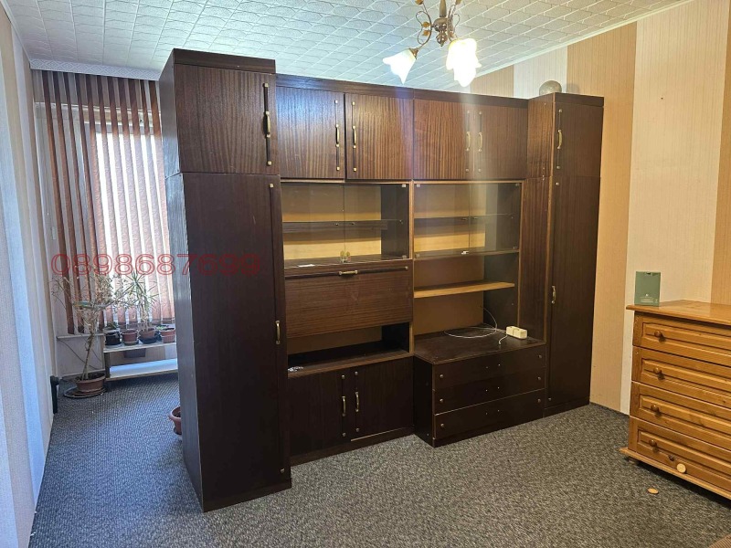 Продава 2-СТАЕН, гр. Перник, Изток