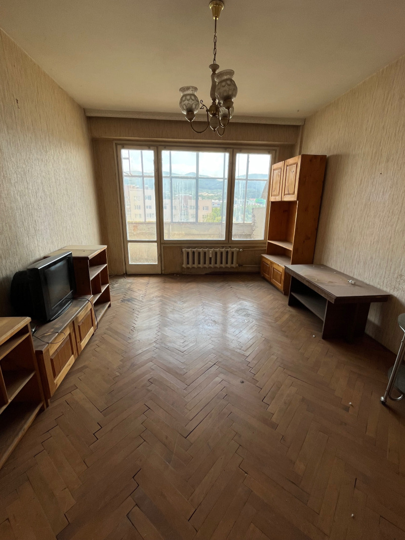 Продава  3-стаен град Перник , Димова махала , 85 кв.м | 64573049