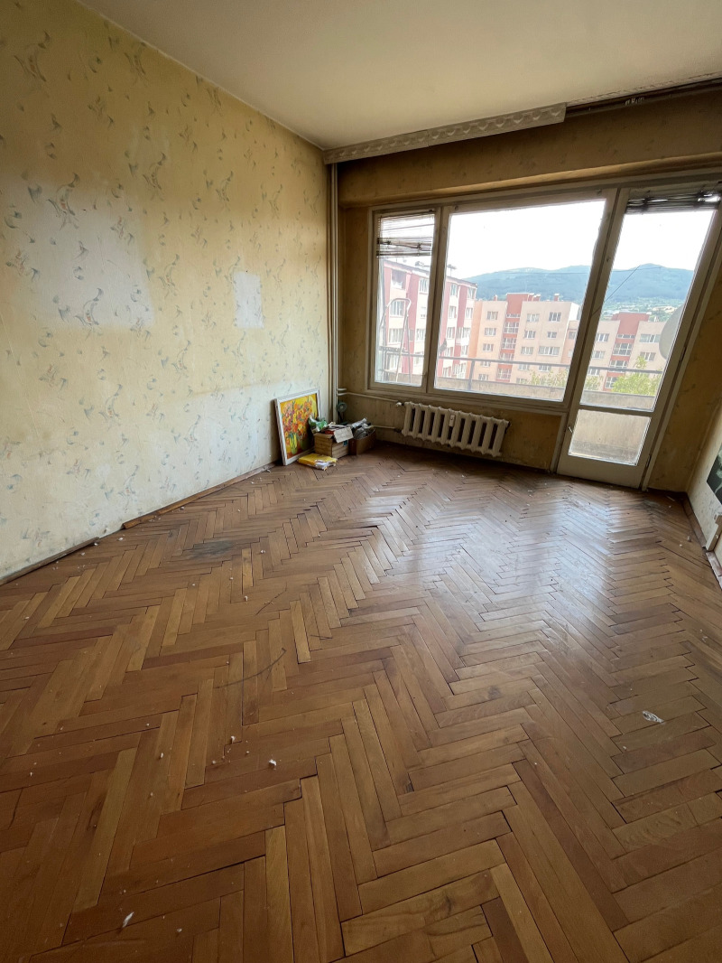 In vendita  2 camere da letto Pernik , Dimova mahala , 85 mq | 64573049 - Immagine [2]