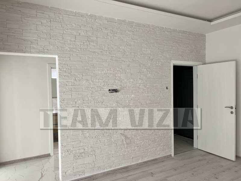 Eladó  1 hálószoba Plovdiv , Centar , 80 négyzetméter | 90223534