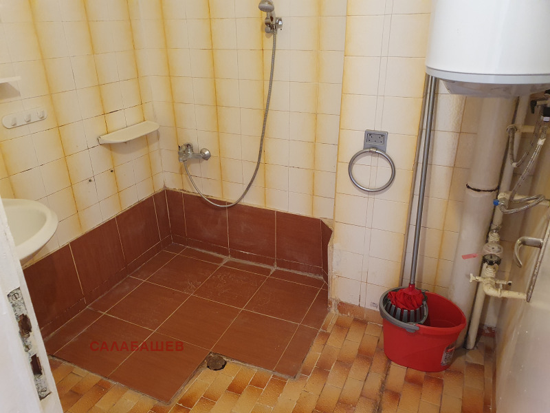 Продава 4-СТАЕН, гр. Казанлък, област Стара Загора, снимка 8 - Апартаменти - 53310032