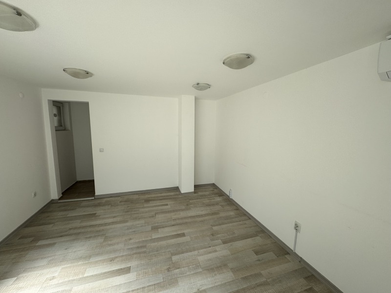 Zu verkaufen  Büro Plowdiw , Sadijski , 27 qm | 35709201 - Bild [2]