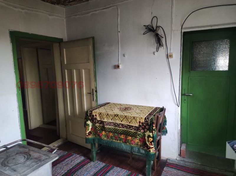 Продава КЪЩА, с. Славотин, област Монтана, снимка 15 - Къщи - 52786115