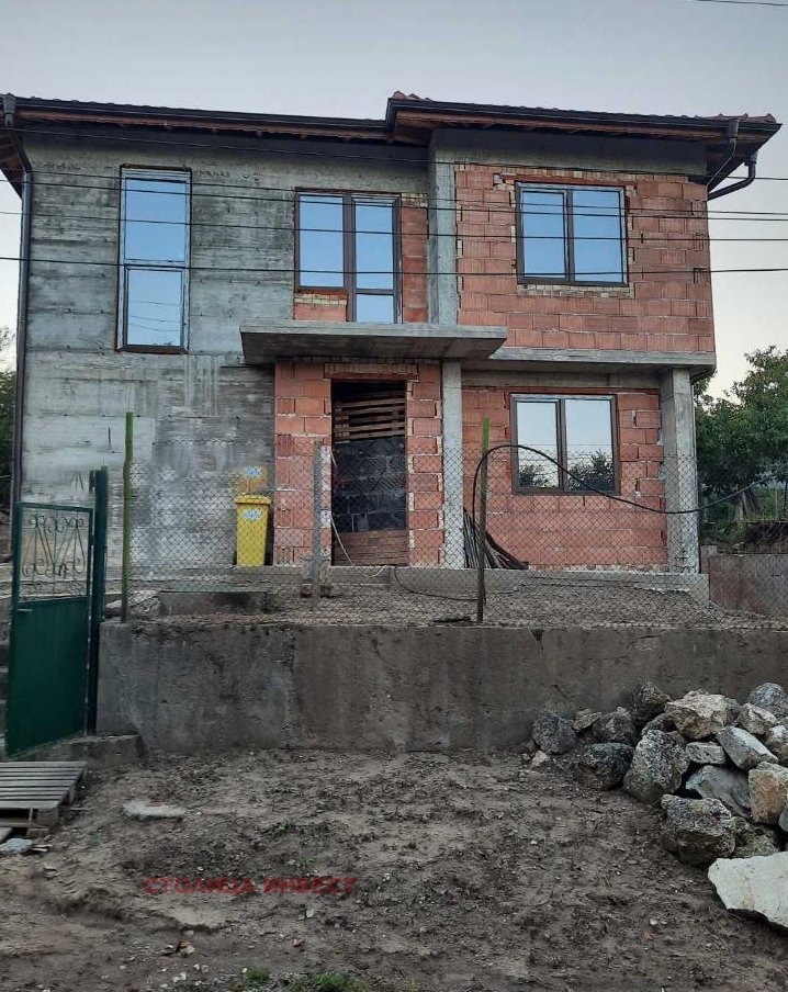 Продава КЪЩА, с. Басарбово, област Русе, снимка 2 - Къщи - 53184252