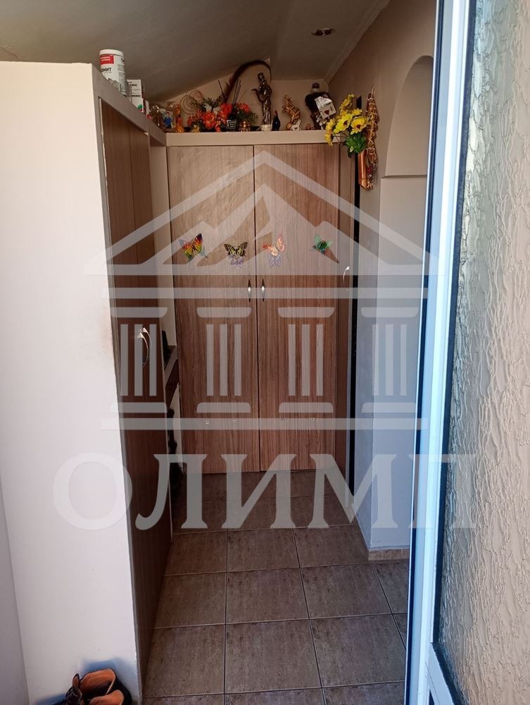 Продава КЪЩА, гр. Добрич, Пинета, снимка 2 - Къщи - 53274193