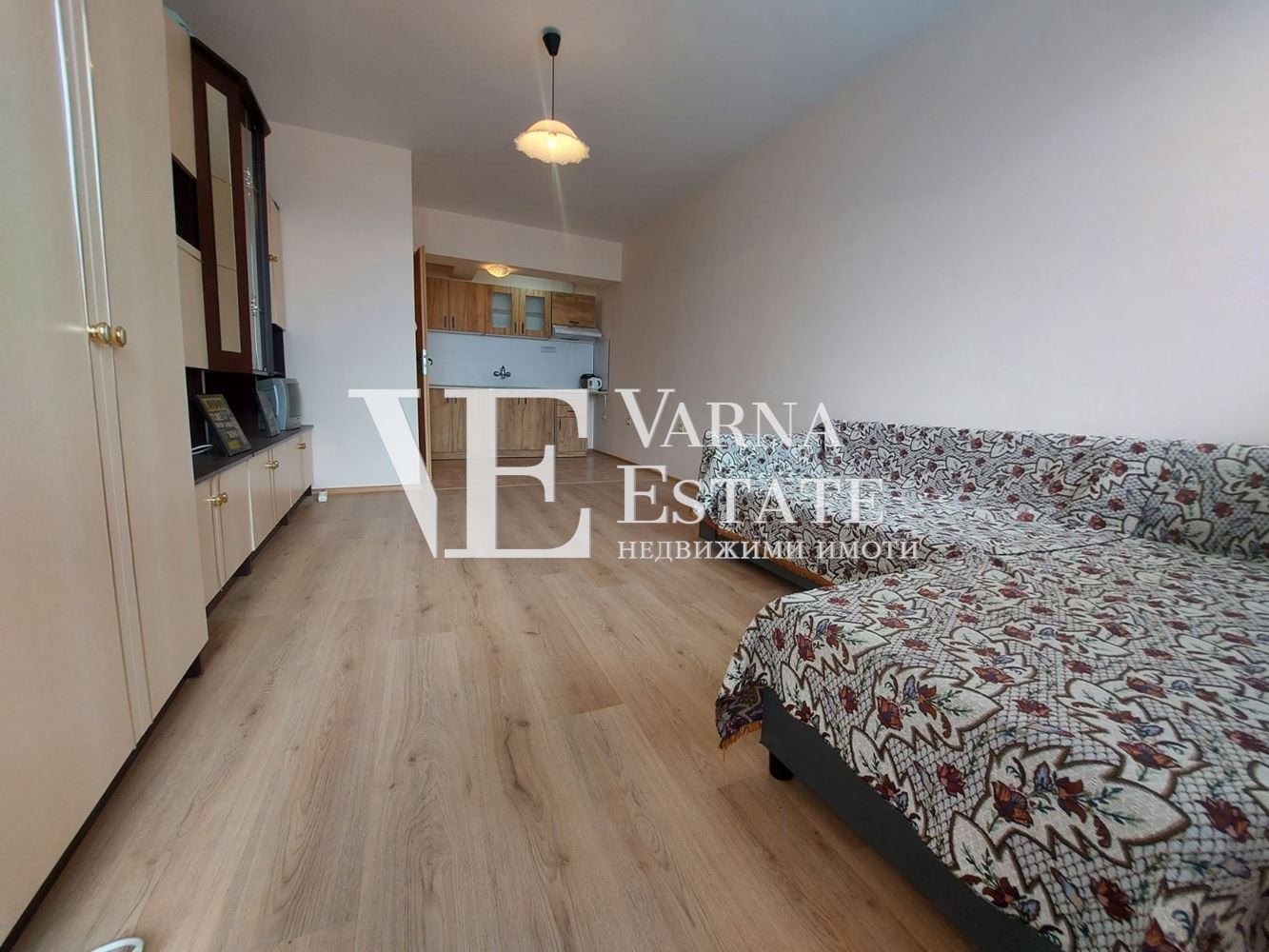 Продава 3-СТАЕН, гр. Варна, Бриз, снимка 2 - Апартаменти - 51903234