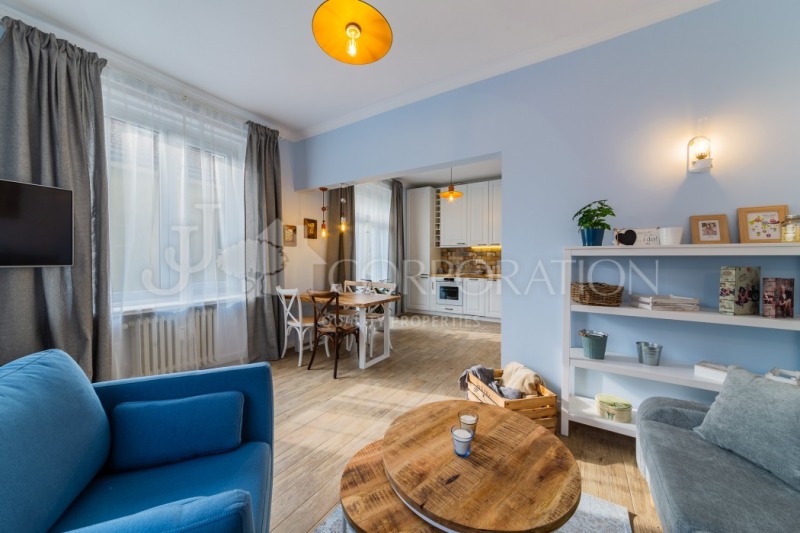 Продава  2-стаен, град София, Център •  268 000 EUR • ID 80763893 — holmes.bg - [1] 