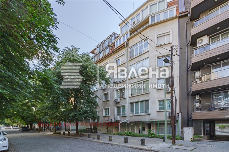 Продава 4-СТАЕН, гр. София, Център, снимка 14 - Апартаменти - 56063325
