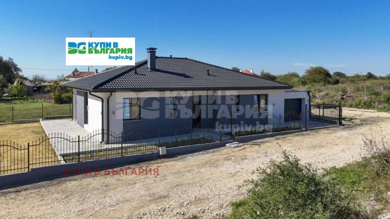 Продава КЪЩА, с. Баново, област Варна, снимка 4 - Къщи - 47350282