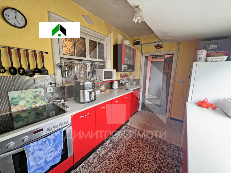 Продава КЪЩА, гр. Плиска, област Шумен, снимка 3 - Къщи - 53274316