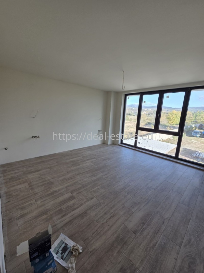 Продава КЪЩА, гр. Благоевград, Грамада, снимка 7 - Къщи - 53460896