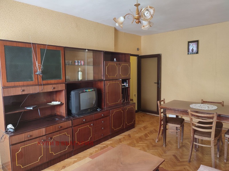 Продава  4-стаен град Разград , Лудогорие , 113 кв.м | 61516908 - изображение [2]