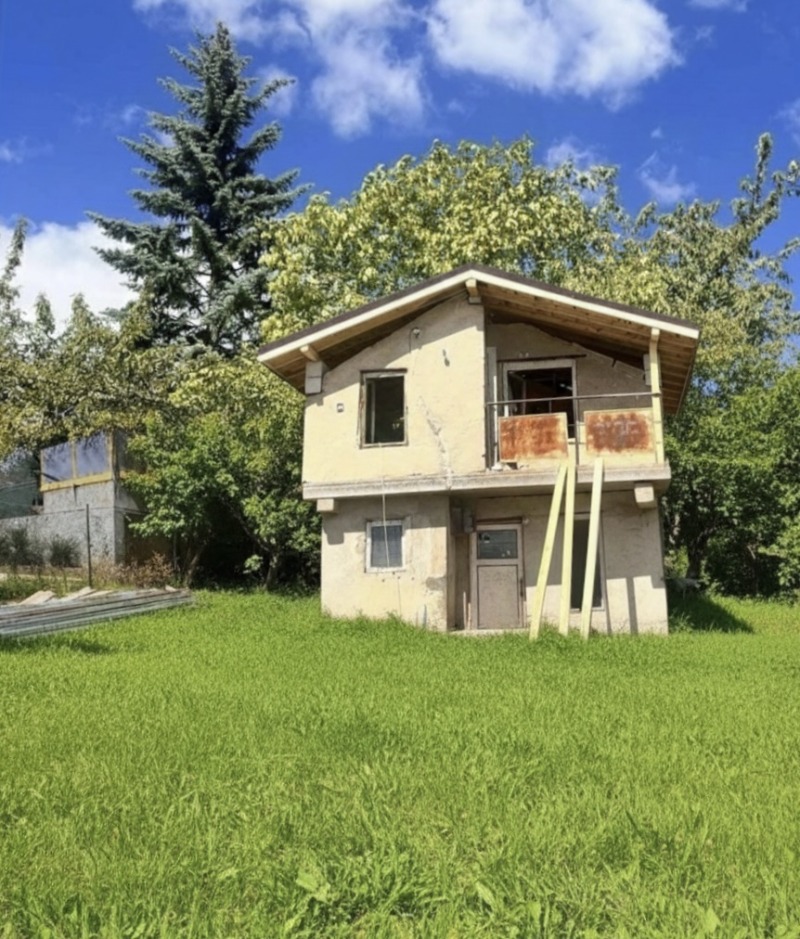 Продава КЪЩА, гр. София, с. Желява