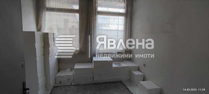 Продава ПРОМ. ПОМЕЩЕНИЕ, гр. Ботевград, област София област, снимка 9 - Производствени сгради - 54419270