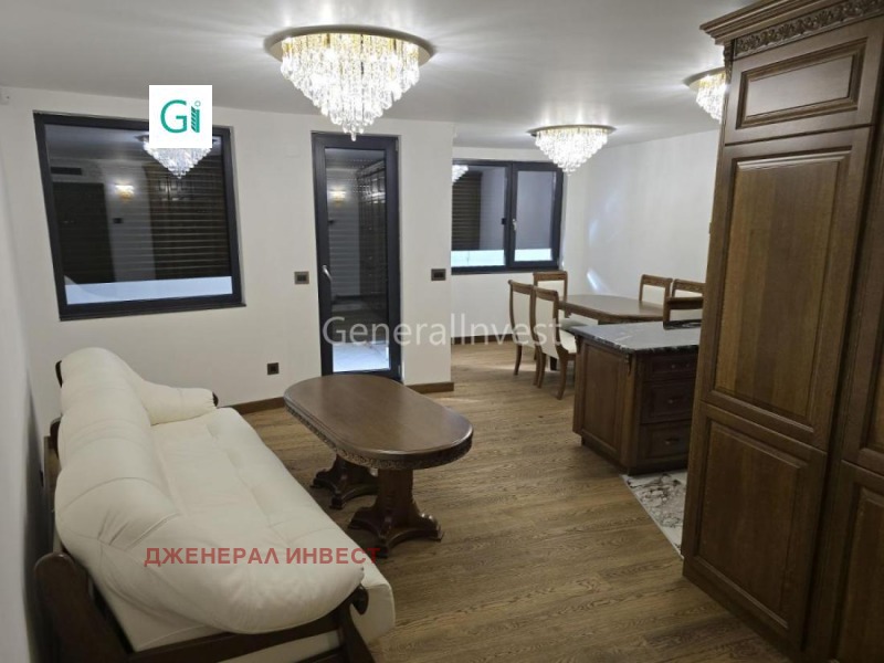 Продава 2-СТАЕН, гр. Благоевград, Идеален център, снимка 2 - Апартаменти - 53016691