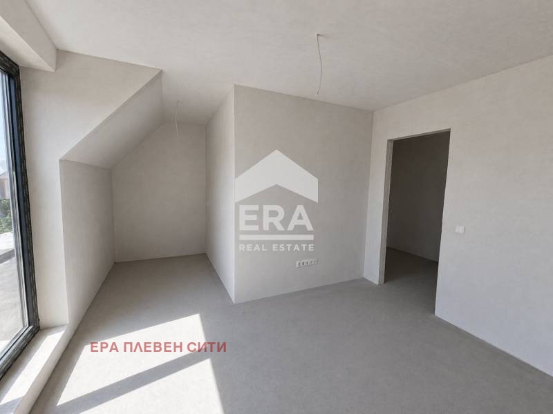 Продава 2-СТАЕН, гр. Плевен, Идеален център, снимка 2 - Апартаменти - 55530062