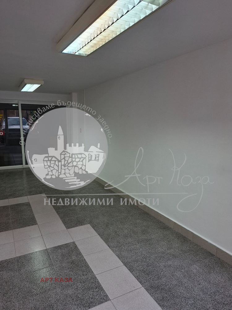En venta  Cochera Plovdiv , Tsentar , 28 metros cuadrados | 36996590 - imagen [2]