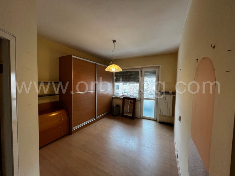 De vânzare  3 dormitoare Sofia , Țentâr , 140 mp | 81031457 - imagine [7]