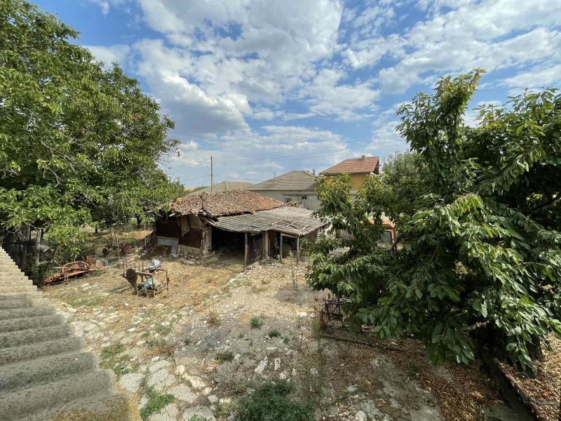 Продава КЪЩА, с. Васил Левски, област Силистра, снимка 16 - Къщи - 52462241