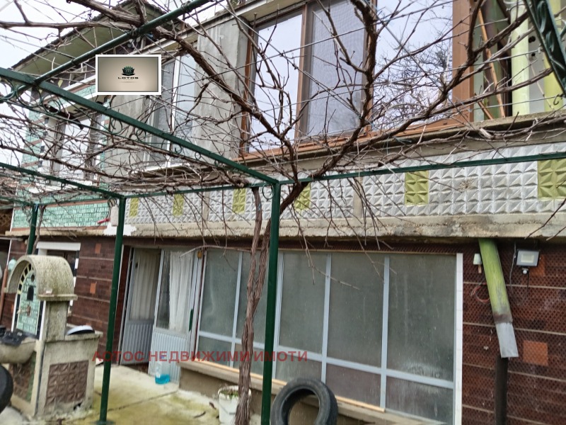 Продава КЪЩА, гр. Долна Оряховица, област Велико Търново