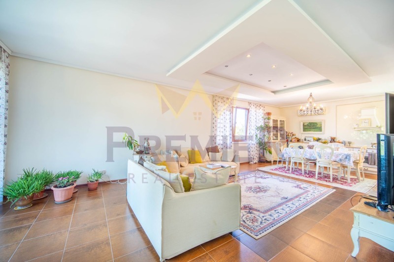 Продава КЪЩА, гр. Варна, м-т Перчемлията, снимка 4 - Къщи - 53315349