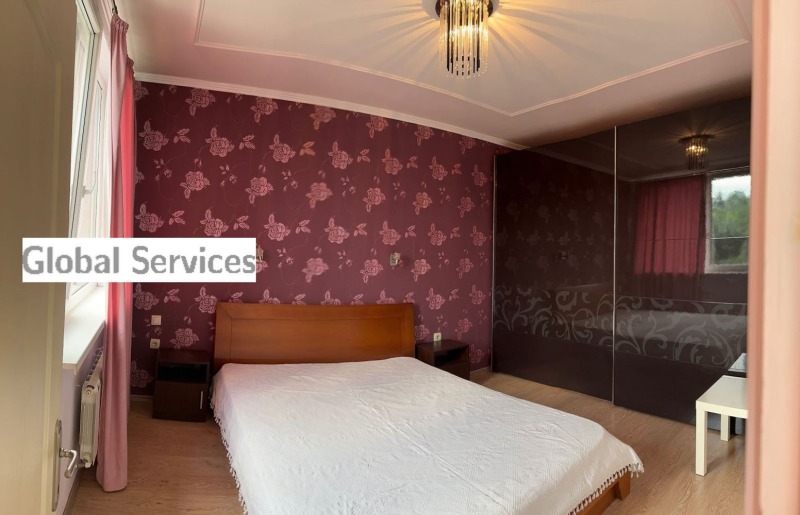 Na prodej  1 ložnice Sofia , Slatina , 68 m2 | 47079327 - obraz [2]