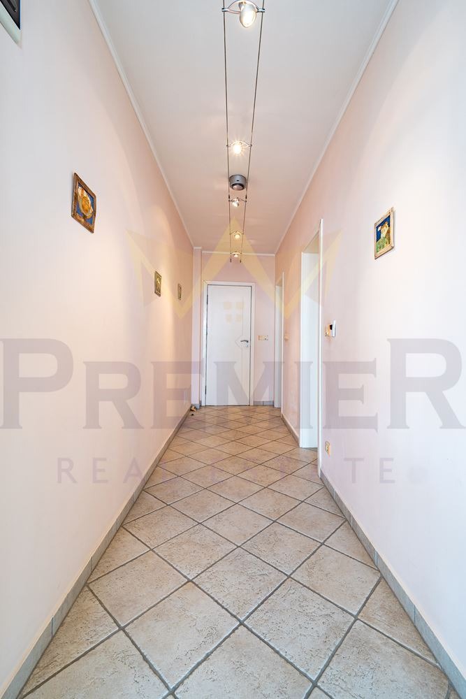 Te koop  3 slaapkamers Varna , Briz , 253 m² | 66015397 - afbeelding [14]