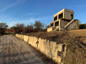 Maison Radoui, région Pernik 1