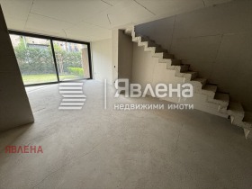 Hus Bojana, Sofia 1
