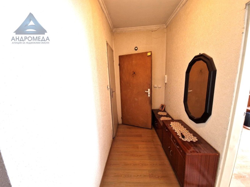 Продава  3-стаен град Плевен , Дружба 4 , 86 кв.м | 21699260 - изображение [14]