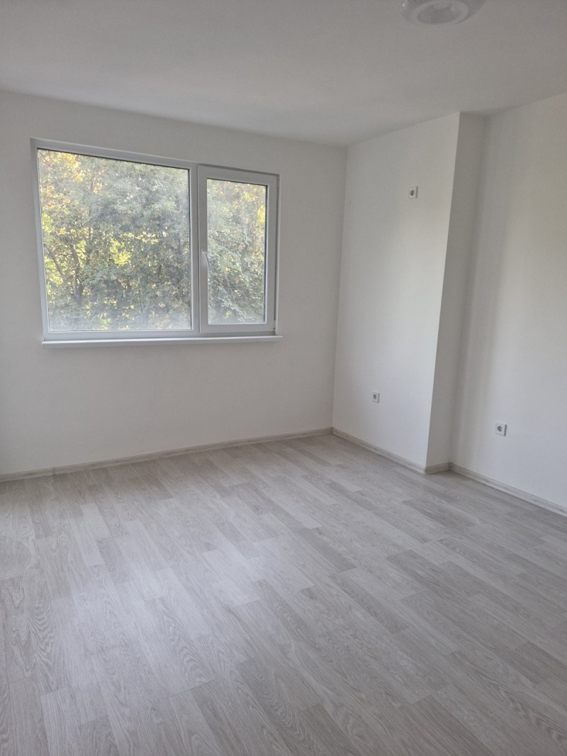 Eladó  3 hálószobás Pleven , Sirok centar , 129 négyzetméter | 13382297 - kép [8]