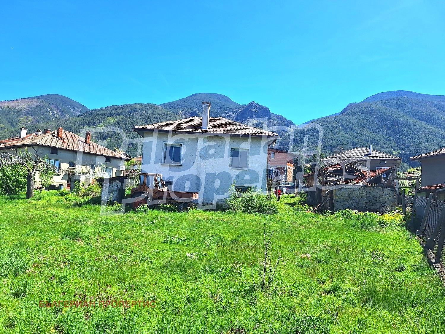 Продава КЪЩА, с. Овчарци, област Кюстендил, снимка 2 - Къщи - 54327641