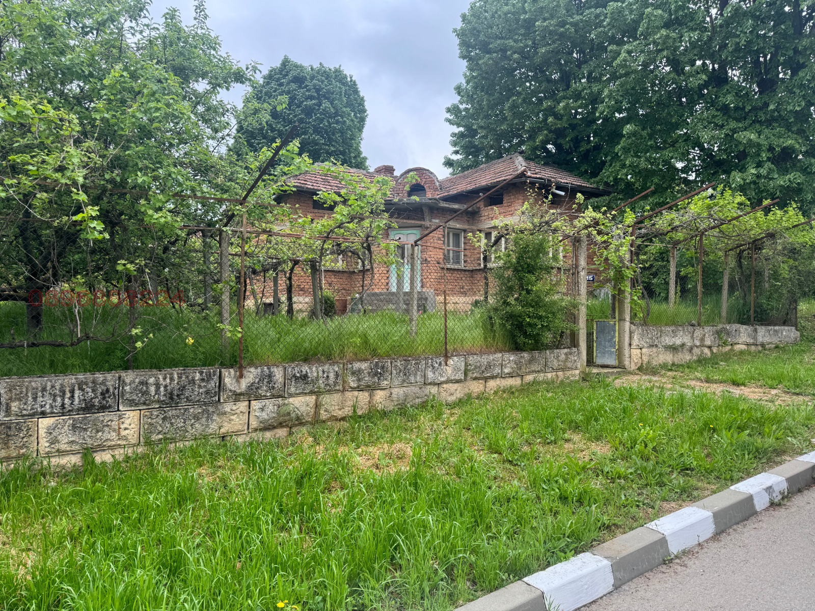 Продава КЪЩА, с. Батишница, област Русе