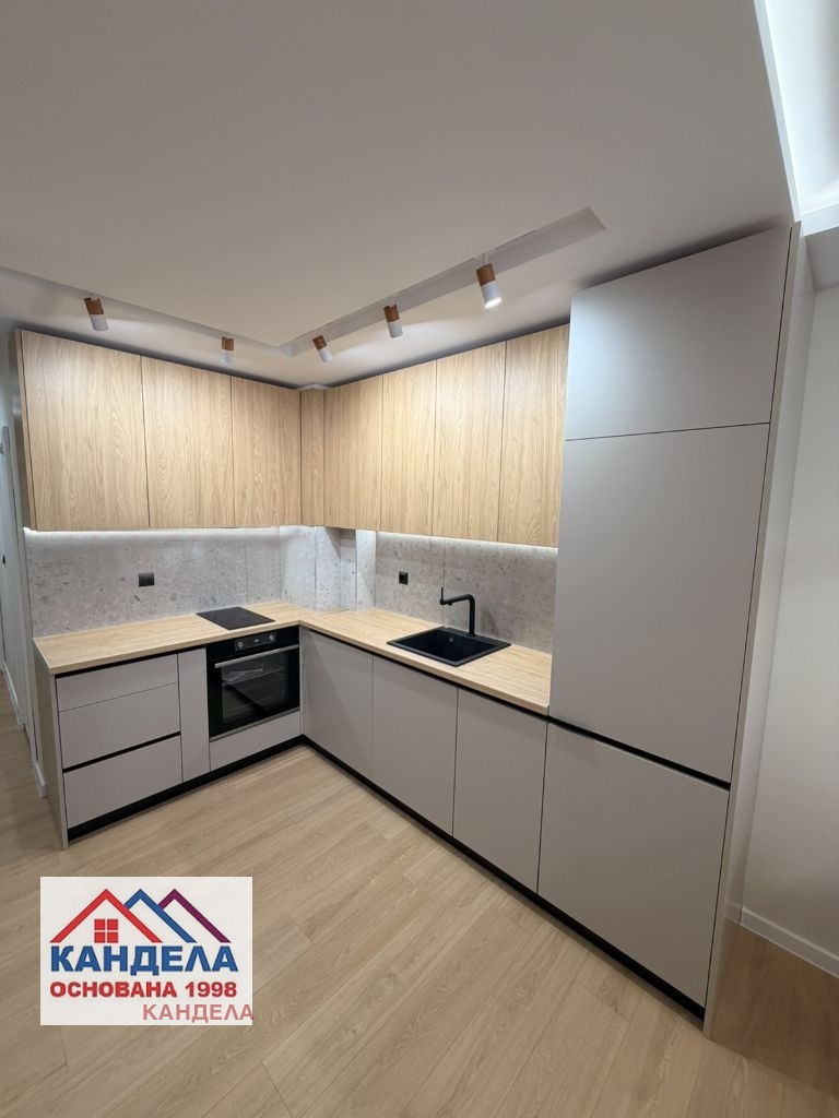 Продава 2-СТАЕН, гр. Пловдив, Кючук Париж, снимка 2 - Апартаменти - 54625101