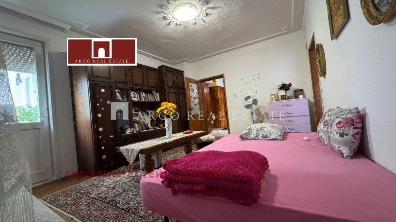 Продава 3-СТАЕН, област Стара Загора, гр. Казанлък • 159000 € • 74276535 — Holmes.bg
