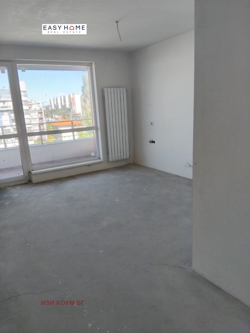 À vendre  2 chambres Sofia , Nadejda 4 , 145 m² | 83579696