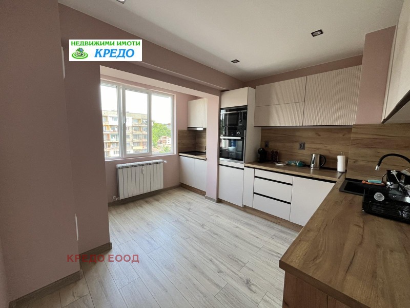 Продава 3-СТАЕН, гр. Перник, Изток, снимка 2 - Апартаменти - 52690022