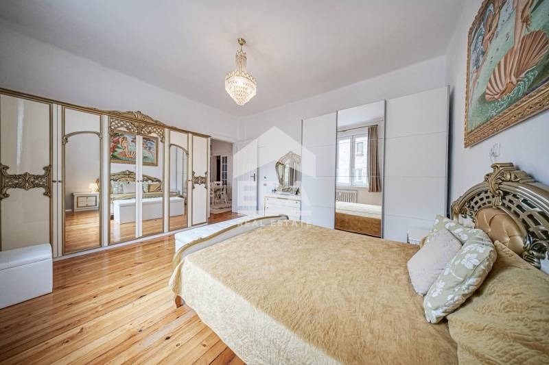 Продава 3-СТАЕН, гр. София, Център, снимка 7 - Апартаменти - 54214445