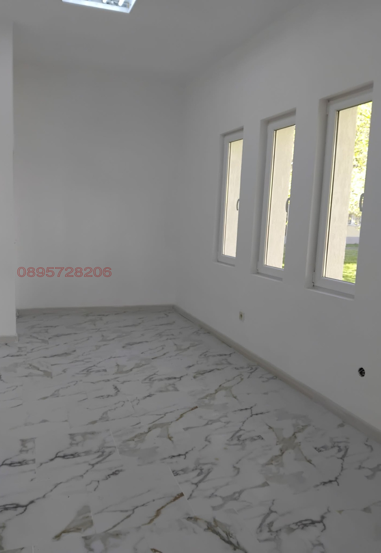 Продава МАГАЗИН, гр. Перник, Изток