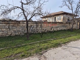 КЪЩА, 60 m2